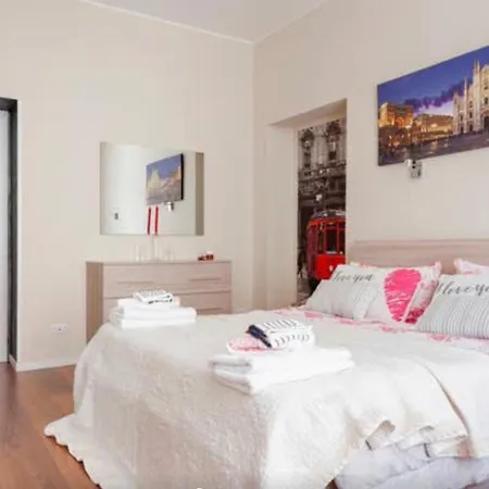 Rodica Comfort Home Milano Navigli Exterior photo