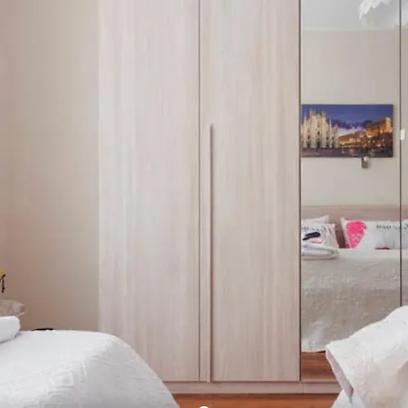 Rodica Comfort Home Milano Navigli Exterior photo